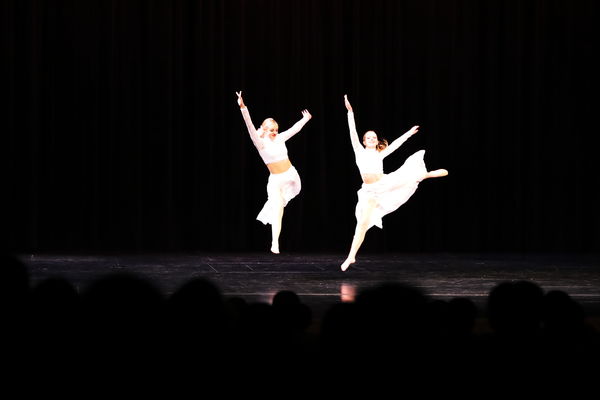 Keywords: showcase;Madison_L;Olivia_L