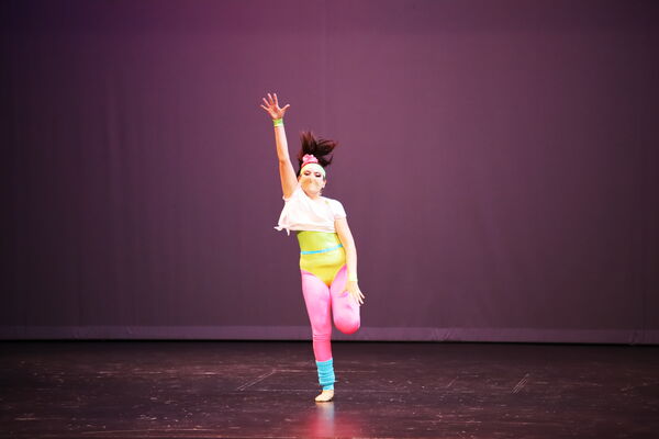 Keywords: Showcase2021;Adela_J