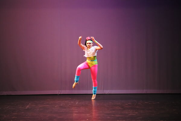 Keywords: Showcase2021;Adela_J