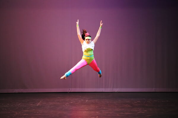 Keywords: Showcase2021;Adela_J