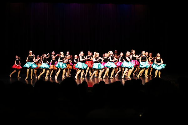 Keywords: showcase;PC_GREEN;PC_ORANGE;PC_PURPLE;PC_RED