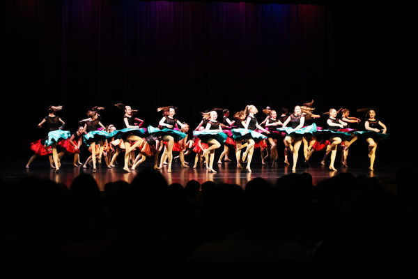 Keywords: showcase;PC_GREEN;PC_ORANGE;PC_PURPLE;PC_RED