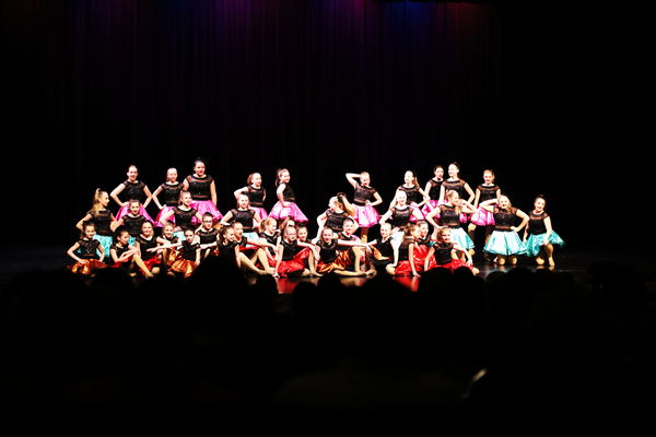 Keywords: showcase;PC_GREEN;PC_ORANGE;PC_PURPLE;PC_RED