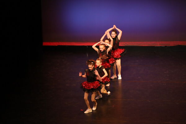 Keywords: Mon_6pm_PC;Madeline_C;Clara_F;Cameron_G;Viviana_G;Hailey_H;Maedolyn_H;Anna_M;Samari_M;Katie_S;Seyenna_S;Melania_T;Grace_T