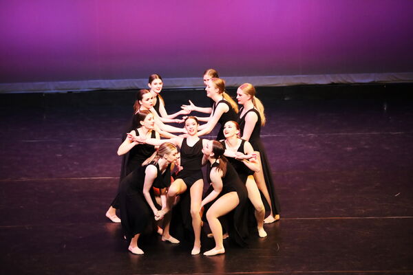 Keywords: Hayley_B;Evelyn_C;Lauren_D;Lauren_F;Sydney_K;Erin_K;Katelyn_L;Brandi_M;Jessica_P;Nora_R;Alicia_S;Grace_V