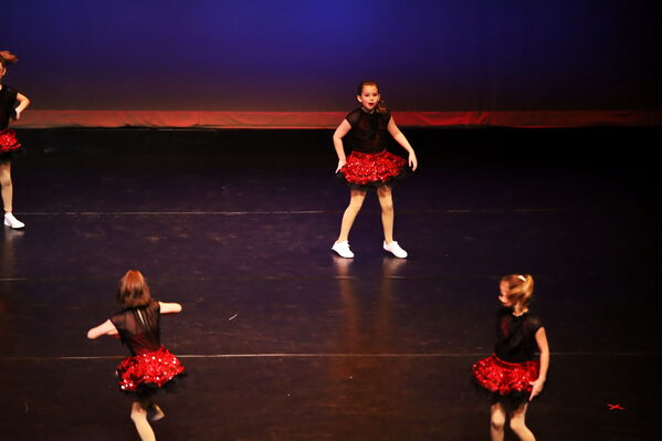 Keywords: Mon_630pm_PC;Neveah_G;Brynn_K;Mallory_K;Rose_M;Clara_P;Evie_S;Malia_S;Alivia_S;Isla_V