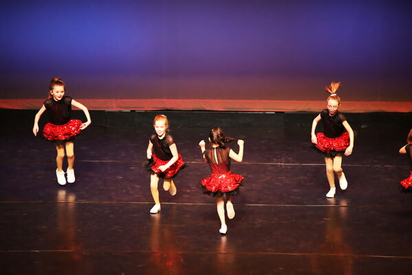 Keywords: Mon_630pm_PC;Neveah_G;Brynn_K;Mallory_K;Rose_M;Clara_P;Evie_S;Malia_S;Alivia_S;Isla_V