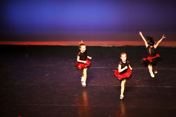 Keywords: Mon_630pm_PC;Neveah_G;Brynn_K;Mallory_K;Rose_M;Clara_P;Evie_S;Malia_S;Alivia_S;Isla_V