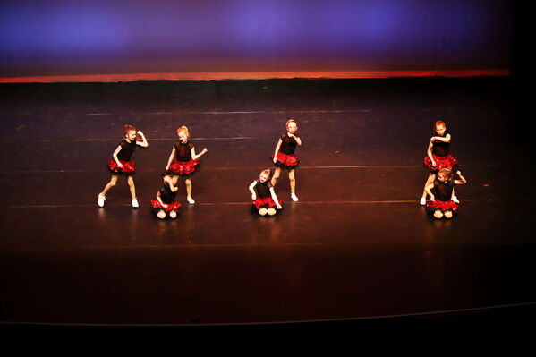 Keywords: Mon_630pm_PC;Neveah_G;Brynn_K;Mallory_K;Rose_M;Clara_P;Evie_S;Malia_S;Alivia_S;Isla_V