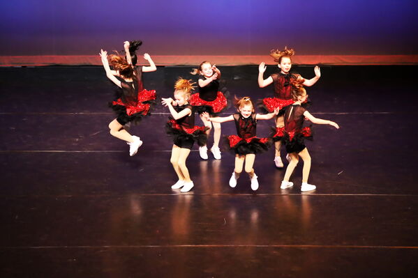 Keywords: Mon_630pm_PC;Neveah_G;Brynn_K;Mallory_K;Rose_M;Clara_P;Evie_S;Malia_S;Alivia_S;Isla_V