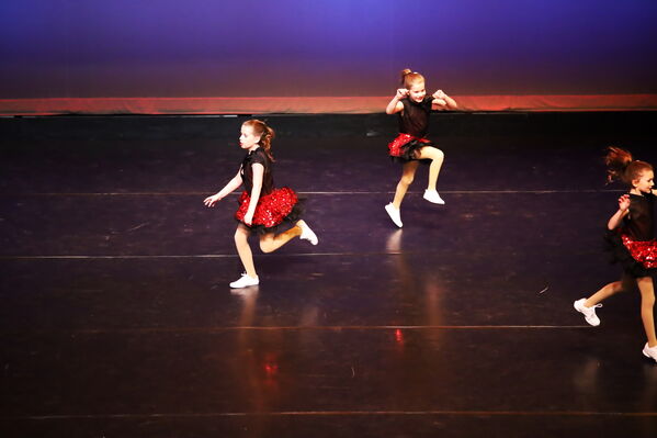 Keywords: Mon_630pm_PC;Neveah_G;Brynn_K;Mallory_K;Rose_M;Clara_P;Evie_S;Malia_S;Alivia_S;Isla_V