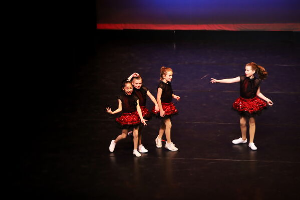 Keywords: Mon_630pm_PC;Neveah_G;Brynn_K;Mallory_K;Rose_M;Clara_P;Evie_S;Malia_S;Alivia_S;Isla_V