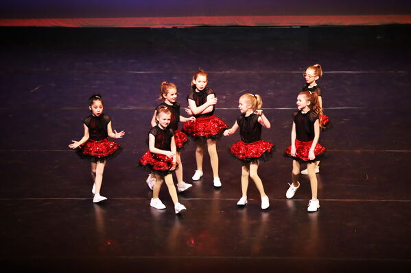 Keywords: Mon_630pm_PC;Neveah_G;Brynn_K;Mallory_K;Rose_M;Clara_P;Evie_S;Malia_S;Alivia_S;Isla_V