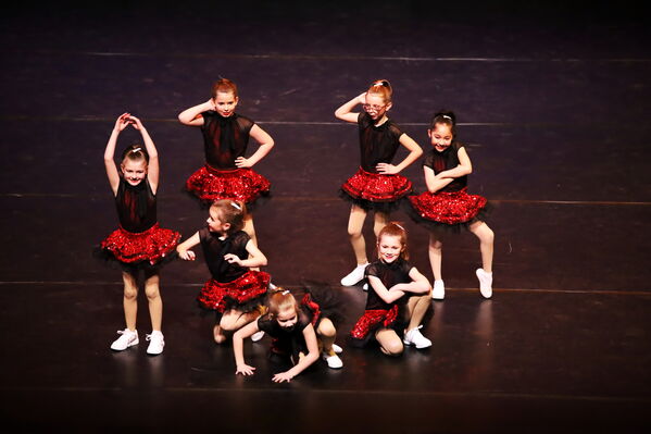 Keywords: Mon_630pm_PC;Neveah_G;Brynn_K;Mallory_K;Rose_M;Clara_P;Evie_S;Malia_S;Alivia_S;Isla_V