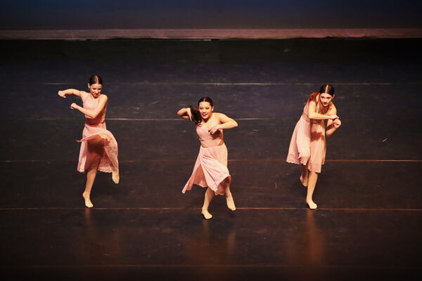 Keywords: Evelyn_C; Lauren_H; Sydney_K