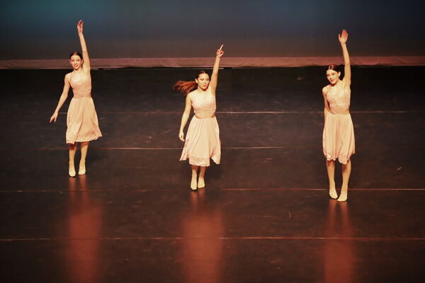 Keywords: Evelyn_C; Lauren_H; Sydney_K