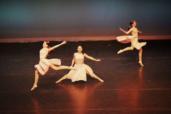 Keywords: Evelyn_C; Lauren_H; Sydney_K