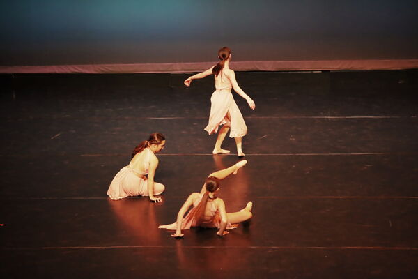 Keywords: Evelyn_C; Lauren_H; Sydney_K