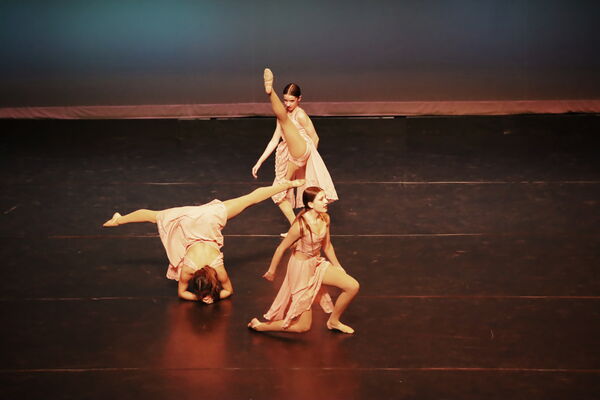 Keywords: Evelyn_C; Lauren_H; Sydney_K