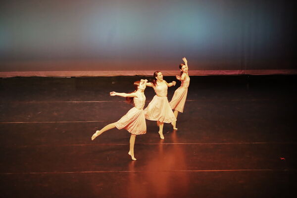 Keywords: Evelyn_C; Lauren_H; Sydney_K