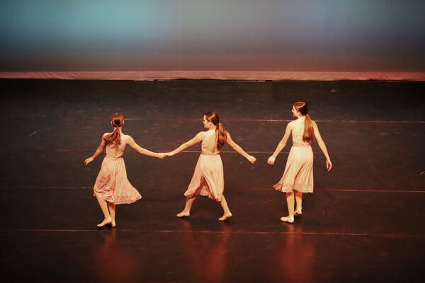 Keywords: Evelyn_C; Lauren_H; Sydney_K