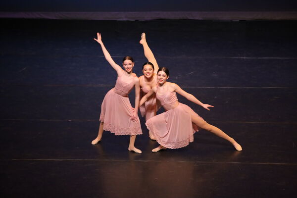 Keywords: Evelyn_C; Lauren_H; Sydney_K