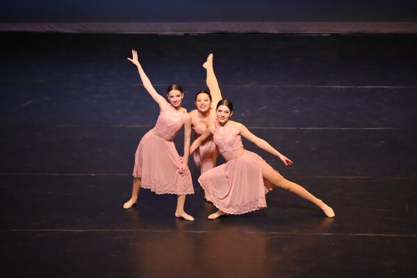 Keywords: Evelyn_C; Lauren_H; Sydney_K