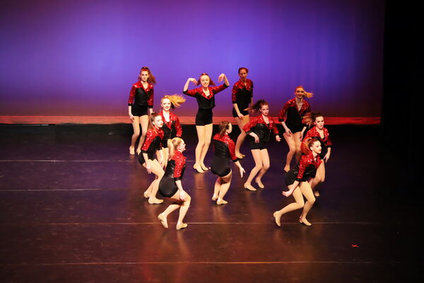 Keywords: Hayley_B; Evelyn_C; Lauren_D; Lauren_F; Sydney_K; Erin_K; Katelyn_L; Brandi_M; Jessica_P; Nora_R; Alicia_S; Grace_V