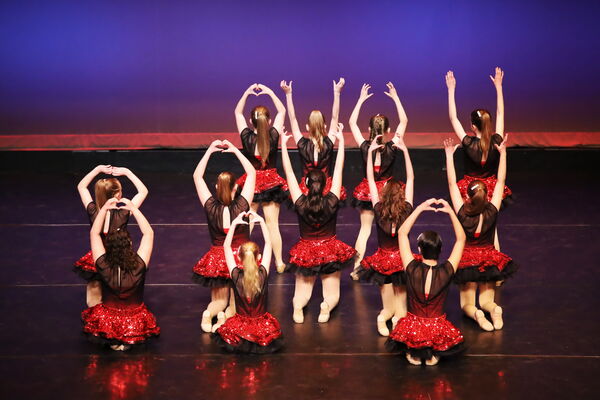 Keywords: Madeline_C;Clara_F;Cameron_G;Viviana_G;Hailey_H;Maedolyn_H;Anna_M;Samari_M;Katie_S;Seyenna_S;Melania_T;Grace_T;Mon_6pm_PC