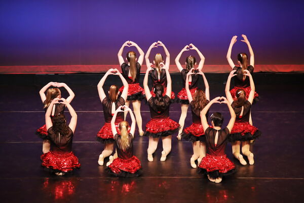 Keywords: Madeline_C;Clara_F;Cameron_G;Viviana_G;Hailey_H;Maedolyn_H;Anna_M;Samari_M;Katie_S;Seyenna_S;Melania_T;Grace_T;Mon_6pm_PC