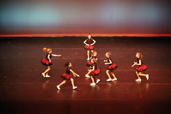 Keywords: Mon_630pm_PC; Neveah_G; Brynn_K; Mallory_K; Rose_M; Clara_P; Evie_S; Malia_S; Alivia_S; Isla_V