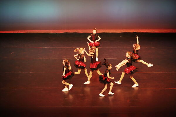 Keywords: Mon_630pm_PC; Neveah_G; Brynn_K; Mallory_K; Rose_M; Clara_P; Evie_S; Malia_S; Alivia_S; Isla_V