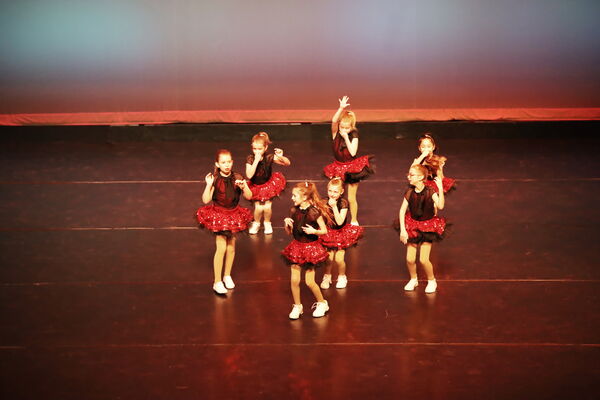 Keywords: Mon_630pm_PC; Neveah_G; Brynn_K; Mallory_K; Rose_M; Clara_P; Evie_S; Malia_S; Alivia_S; Isla_V