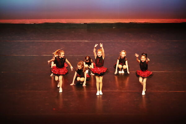 Keywords: Mon_630pm_PC; Neveah_G; Brynn_K; Mallory_K; Rose_M; Clara_P; Evie_S; Malia_S; Alivia_S; Isla_V