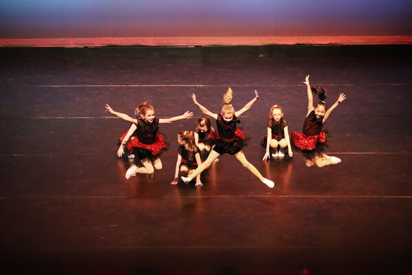 Keywords: Mon_630pm_PC; Neveah_G; Brynn_K; Mallory_K; Rose_M; Clara_P; Evie_S; Malia_S; Alivia_S; Isla_V