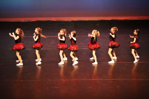 Keywords: Mon_630pm_PC; Neveah_G; Brynn_K; Mallory_K; Rose_M; Clara_P; Evie_S; Malia_S; Alivia_S; Isla_V