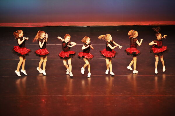 Keywords: Mon_630pm_PC; Neveah_G; Brynn_K; Mallory_K; Rose_M; Clara_P; Evie_S; Malia_S; Alivia_S; Isla_V