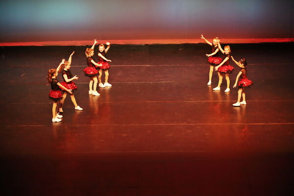 Keywords: Mon_630pm_PC; Neveah_G; Brynn_K; Mallory_K; Rose_M; Clara_P; Evie_S; Malia_S; Alivia_S; Isla_V