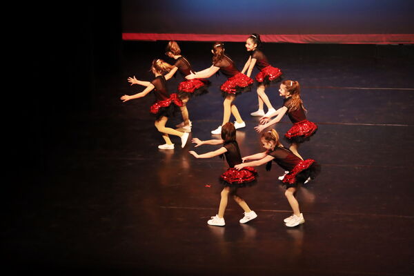 Keywords: Mon_630pm_PC; Neveah_G; Brynn_K; Mallory_K; Rose_M; Clara_P; Evie_S; Malia_S; Alivia_S; Isla_V