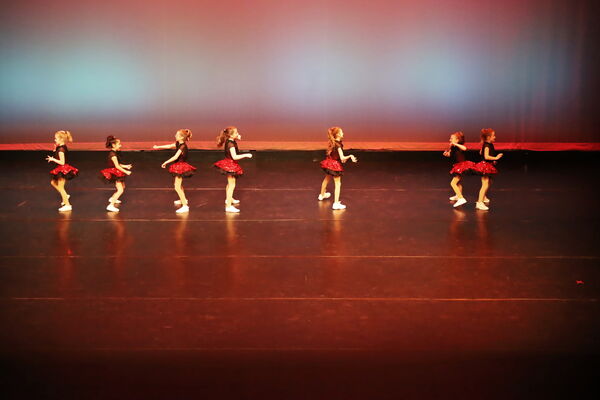 Keywords: Mon_630pm_PC; Neveah_G; Brynn_K; Mallory_K; Rose_M; Clara_P; Evie_S; Malia_S; Alivia_S; Isla_V