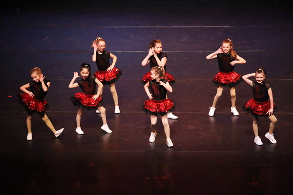 Keywords: Mon_630pm_PC; Neveah_G; Brynn_K; Mallory_K; Rose_M; Clara_P; Evie_S; Malia_S; Alivia_S; Isla_V