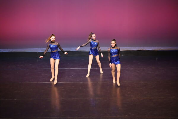 Keywords: Evelyn_C; Lilly_G; Sydney_K