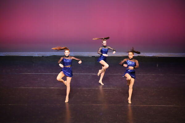 Keywords: Evelyn_C; Lilly_G; Sydney_K