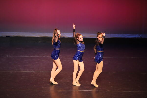 Keywords: Evelyn_C; Lilly_G; Sydney_K