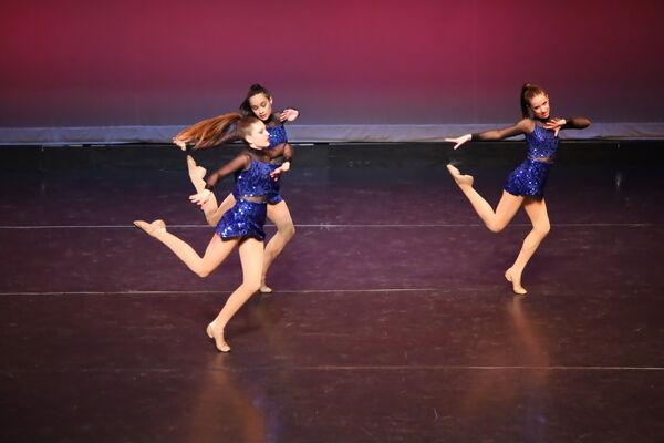 Keywords: Evelyn_C; Lilly_G; Sydney_K