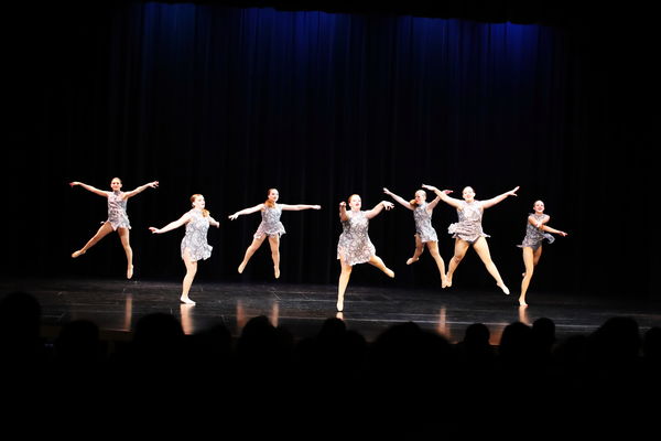 Keywords: showcase;Competition