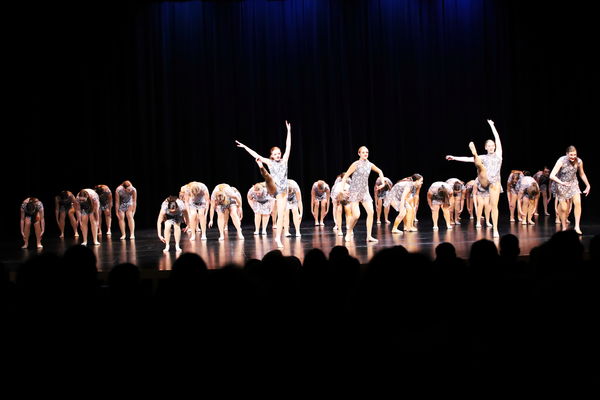 Keywords: showcase;Competition