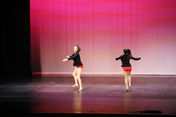 Keywords: Ella_S;Lola_H