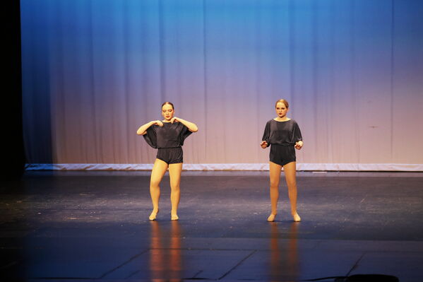 Keywords: Alex_P;Hailey_P