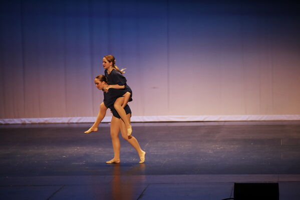 Keywords: Alex_P;Hailey_P